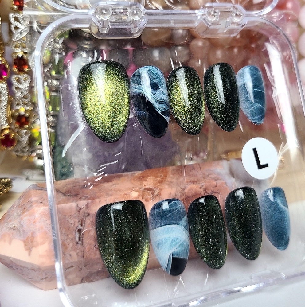 Cateye Lime+Teal Watercolor Press-On Nail Set - Picture 2 of 4